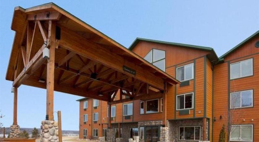 Holiday Inn Express Munising-Lakeview Hotel By Ihg Exteriör bild